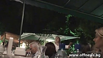 Вижте как пияната Цецка Цачева дирижира новата песен „цъфнал Герб“ (видео)