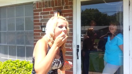 Hot blonde cinnamon challenge