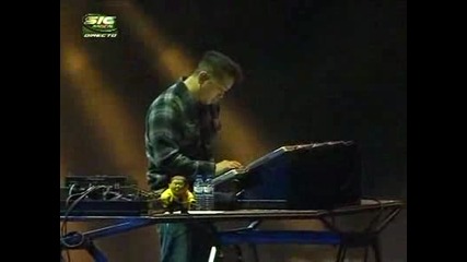 Linkin Park - Crawling (live at Rock In Rio)