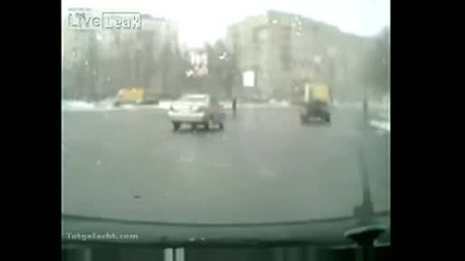 Ремърке на камьон се откъсва в движение