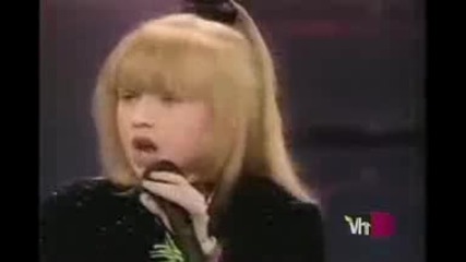 Christina Aguilera Behind The Music Part 1