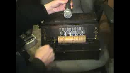 Латерна - Gem Roller Organ свири The Irish Washerwoman 