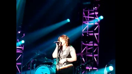 Kelly Clarkson That I Would Be Good & Use Somebody Live E - werk, Cologne February 2010 
