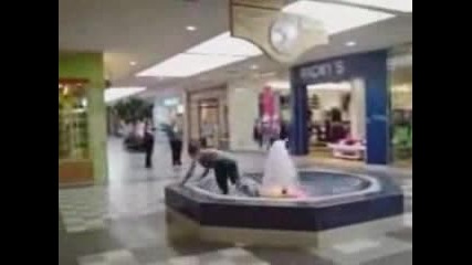 Kak Samo Padna V Fontana