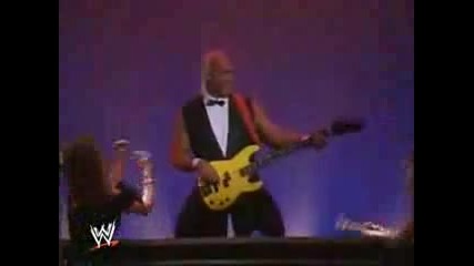 Vince Mcmahon Пее - Stand Back