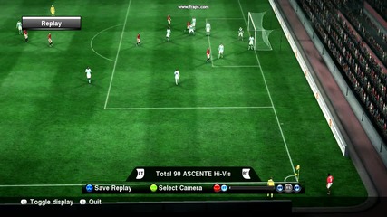 Робин Ван Перси имитира Роналдо (гол на пес 2010)