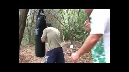 Boxing Secrets - Learn how to train with the Heavy Bag Round 1 