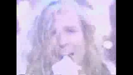 Sleeze Beez - Heroes Die Young