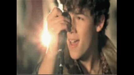 Nick and Miley hate that they love each other 