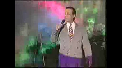 Apostolos Nikolaidis - Otan Horeveis To Tsifteteli.avi