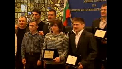 Националите ни по борба спечелиха 7 медала в Дортмунд
