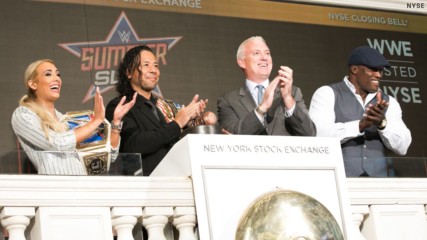 Carmella, Nakamura & Lashley ring the NYSE Closing Bell