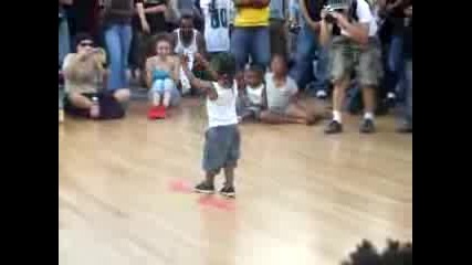 Breakdancing На Хлапе 