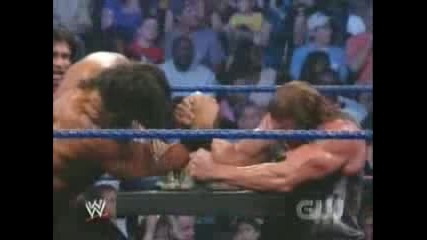 Wwe - Great Khali vs Triple H ( Канадска Борба ) 