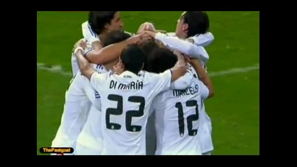 Real Madrid - Villareal 4 - 2 C Ronaldo 3 Gola 