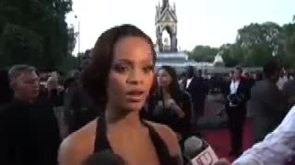 Rhianna in London to open the Mobo awards 