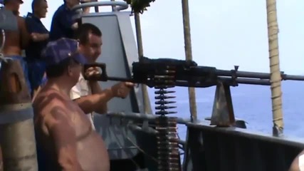 Руският Флот срещу Сомалийските Пирати Hd 2010