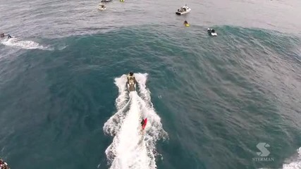 Забележително сърфинг видео заснето от високо