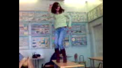 Танц На Маса Какво Ли Става