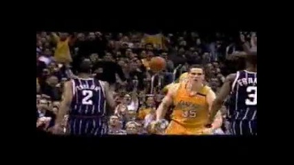 Невероятни забивки на Kobe Bryant