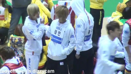 Shinee Taemin and Mblaq Mir - Cute Hug [idol Championship]