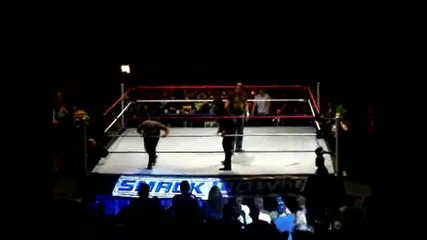 Triple H is Back! ; Трите Хикса най - накрая се завърна. Запис от мача му с Алберто Дел Рио 30.10.10 