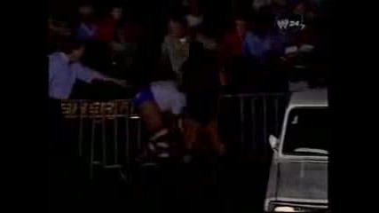 Wcw Nitro - William Regal vs Finlay ( Parking Brawl Match )