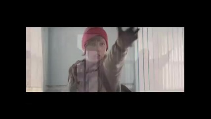 Хитове 2012 # 4 David Guetta feat. Sia - Titanium (official Music Video)