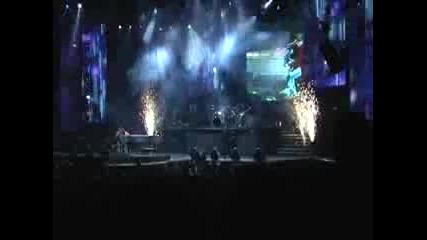 Guns N Roses - November Rain - Live Quebec 2010 - 02 - 01 