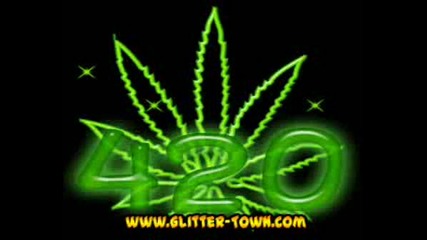 Three 6 Mafia - Smoked Out Amp Im So High