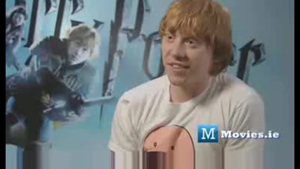 Rupert Grint talks about Kissing Emma Watson (hermione)