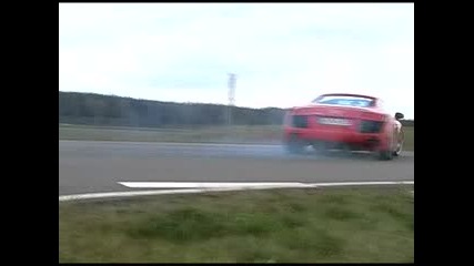 Audi R8 Vs. Porsche 911 - Drift