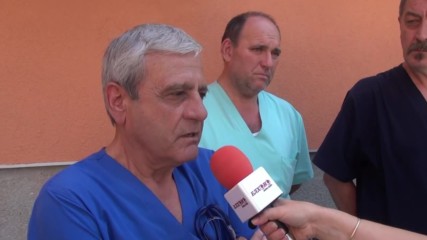 Лекарите в Елхово излязоха на предупредителен протест