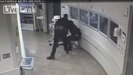 Шокиращи кадри от полицейска бруталност !
