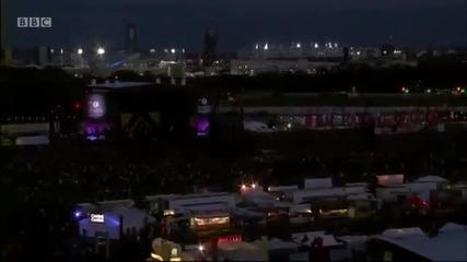 N e w! Rihanna - Where have you been @ Bbc Radio 1 Hackney Weekend * H Q *