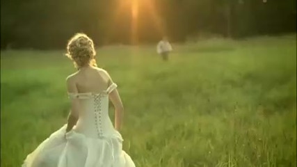 Превод! Taylor Swift - Love Story Official Music Video 