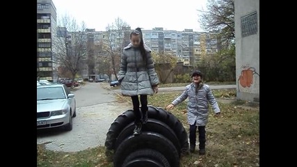 Гумитее и..разпродажбатаа ;дд