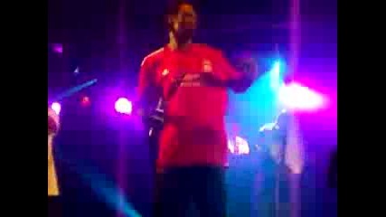 Snoop Dogg - who Am I (what_s My Name) с тениска на Liverpool