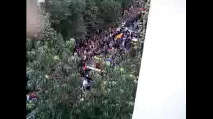 Шампионите минават с купите по улица в Барселона