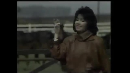 Neda Ukraden - Zakuni se (official video)