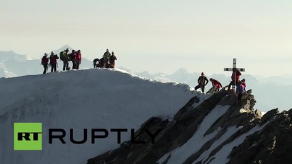 Швейцария: Андреас Стеиндл претича през пет 4000 метрови Алпински върха за рекордно време