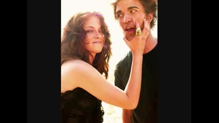 Robert Pattinson and Kristen Stewart