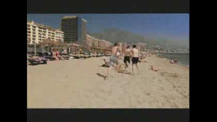Прекарай приятеля, щом жена е спасителка на плажа