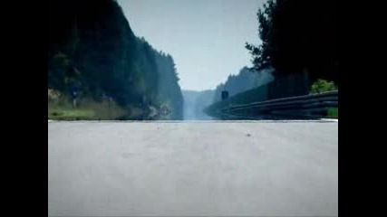 Bugatti Veyron Развива Максимална Скорост