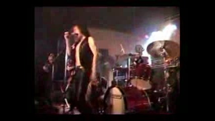 La Guns - bitch Is Back - Live In Illinois