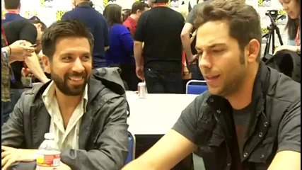 Chuck_s Zachary Levi and Joshua Gomez geek out, Comic con 2011