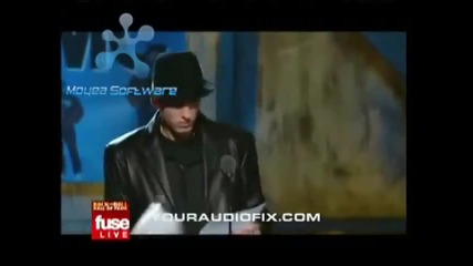 Eминем Дава Награда в Залата на Славата за цялостен принос на великите Run Dmc 