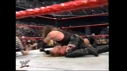 Wwf Insurrextion 2001 - The Undertaker vs Stone Cold & Triple H