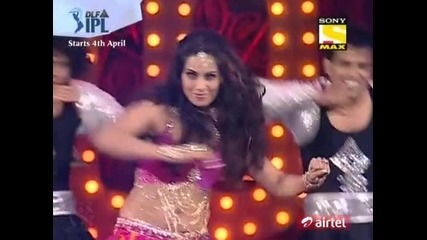 Bipasha Basu - Max Stardust Awards (2012)