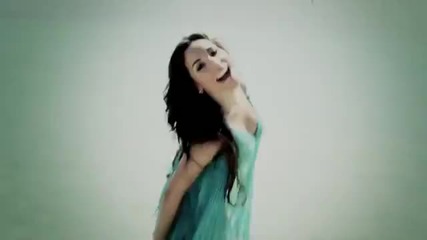 Anna Isabelle feat Chino & Nacho- La vida es Bella